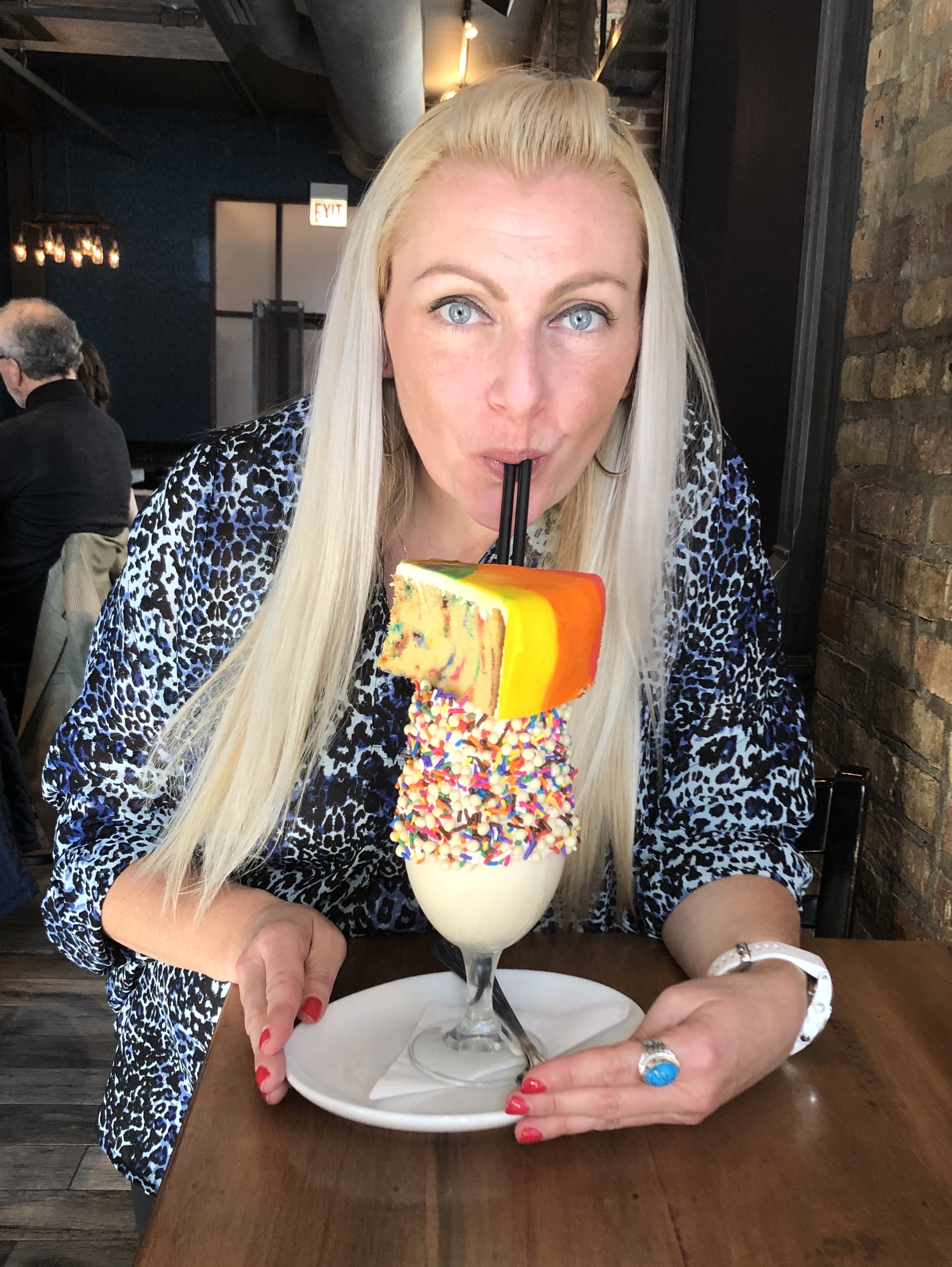 EC43CA40-4082-4530-9E6B-7917D3A14798