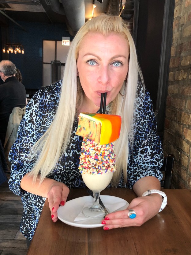 EC43CA40-4082-4530-9E6B-7917D3A14798